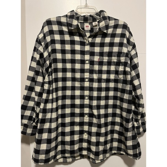 Levi's Tops - Levi's Buffalo Plaid Cozy Black White LS 100% Cotton Flannel Shirt Women's 1X